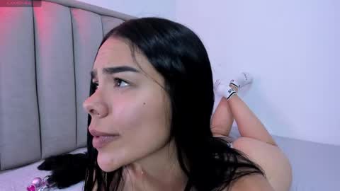 Cris  online show from April 23, 3:35 pm