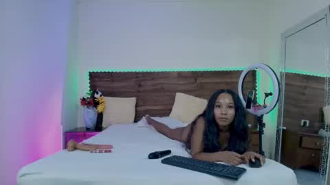 Valeska  online show from July 19, 5:32 am