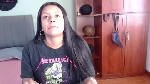 valevicious online show from February 18, 7:13 pm