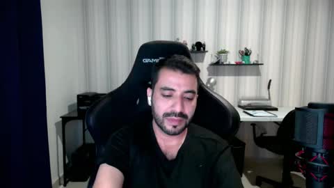 Snapshot of vallartamexi chatting on October 22, 1:42 am Roberto Carlos online show from October 22, 1:42 am