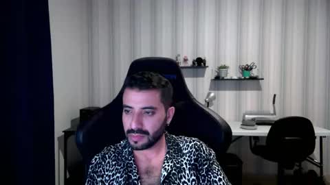 Snapshot of vallartamexi chatting on October 17, 2:48 am Roberto Carlos online show from October 17, 2:48 am