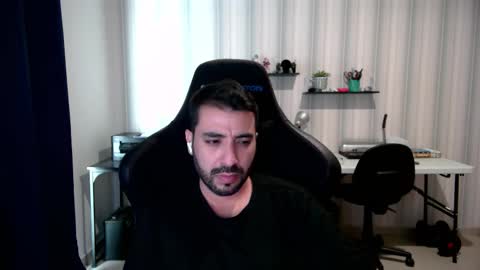 Snapshot of vallartamexi chatting on October 20, 8:58 pm Roberto Carlos online show from October 20, 8:58 pm