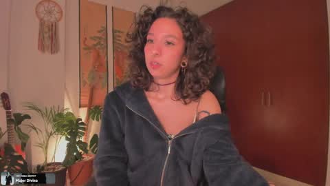      online show from April 4, 2:51 am