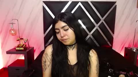 Snapshot of vampdollx chatting on October 15, 12:28 pm Vamp online show from October 15, 12:28 pm