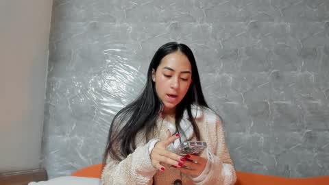 vanessaadol online show from January 28, 10:34 am