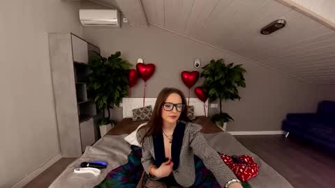 Snapshot of vanessabeautyy chatting on February 19, 2:12 am vanessabeautyy online show from February 19, 2:12 am