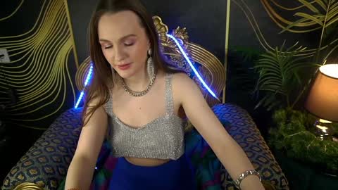Snapshot of vanessabeautyy chatting on February 3, 5:07 am vanessabeautyy online show from February 3, 5:07 am