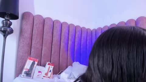 Snapshot of vanessaparis_ chatting on October 20, 10:59 pm Vanessa Sexy Paris online show from October 20, 10:59 pm