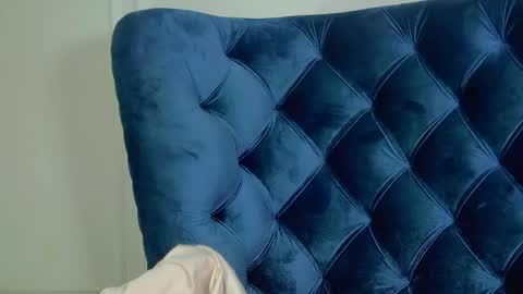 VanessaVienne online show from March 8, 2:15 am