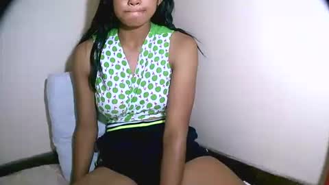 vanih27 online show from March 14, 10:19 am