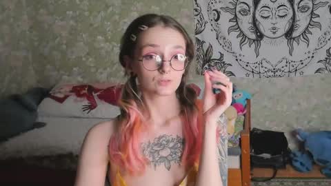 Adelina online show from May 8, 5:40 pm