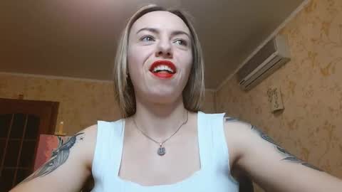 VanillaMuffin online show from November 27, 1:41 pm