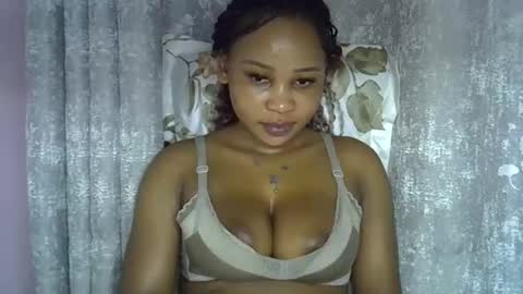 vanillavenus online show from May 20, 2:34 pm