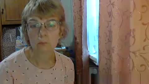 Vanillaxcreamy online show from December 19, 11:38 am