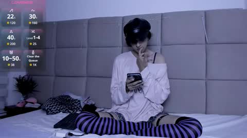 vannellope_96 online show from February 24, 7:17 pm