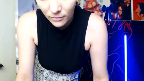 Vanessa online show from May 26, 4:57 pm