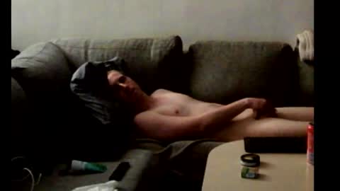 varmland1988 online show from December 1, 4:05 pm