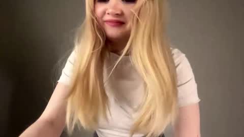 Monika online show from February 27, 1:15 pm