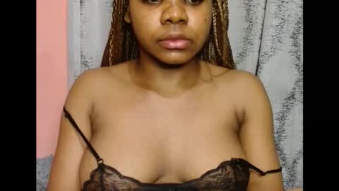 vee62 online show from February 17, 11:59 pm