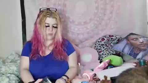 Veronica Lehane online show from March 9, 5:49 pm