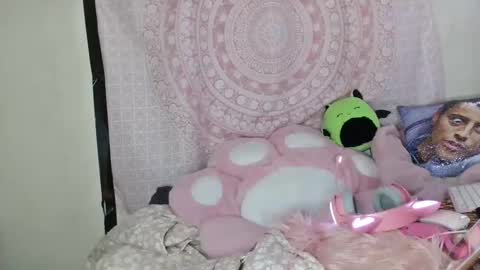 Veronica Lehane online show from February 28, 7:03 pm