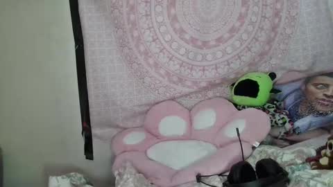 Veronica Lehane online show from February 6, 4:36 pm