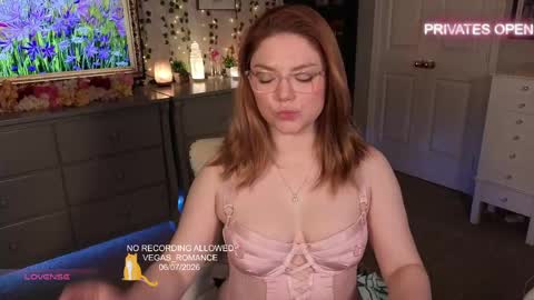 vegas_romance online show from June 8, 2:12 am