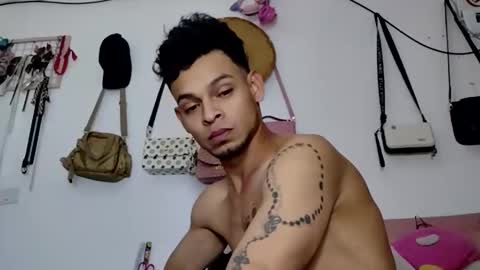 vegetaboy36427 online show from October 18, 6:06 am