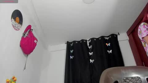 velvet_00 online show from March 5, 8:32 am