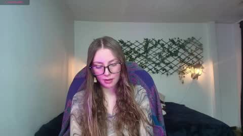 Sophi  online show from March 31, 11:49 pm