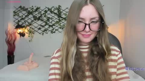 Sophi  online show from April 23, 12:18 am