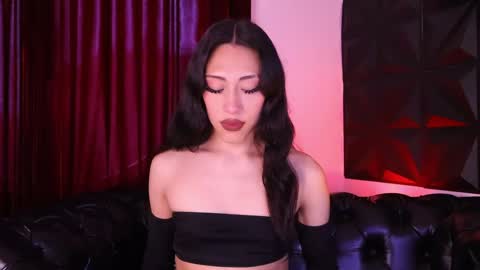 Velvet  online show from April 27, 8:06 pm