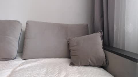 velvetmoon123 online show from March 5, 11:08 am