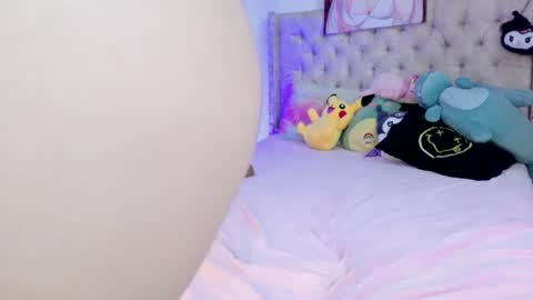velvetvibes_ online show from July 28, 4:21 am