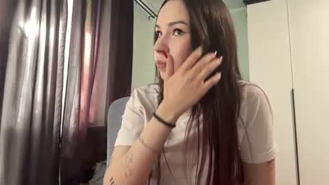 Milla online show from July 8, 3:59 pm