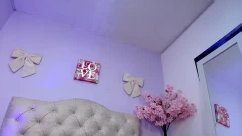 eva online show from June 2, 6:54 pm