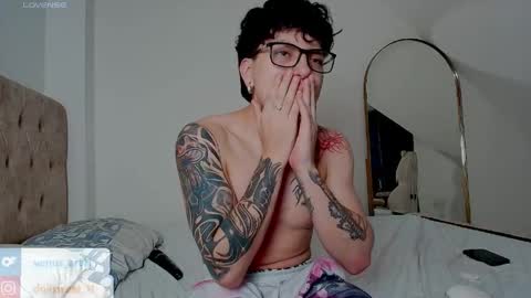 venus_art11 online show from April 13, 9:02 am