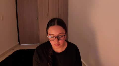 Venus online show from October 6, 8:59 pm