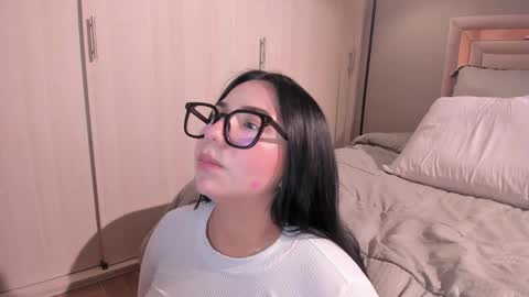venus_reid online show from June 5, 6:52 am
