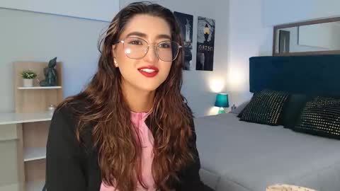 Snapshot of venus_steffen chatting on October 10, 12:44 pm Mia online show from October 10, 12:44 pm