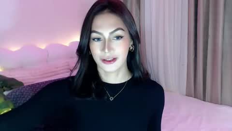 Venus Sunrise Bombshell online show from April 4, 3:24 am