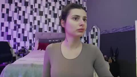 venusinylons online show from November 9, 10:19 am