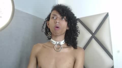 venuss_03 online show from May 2, 3:34 am