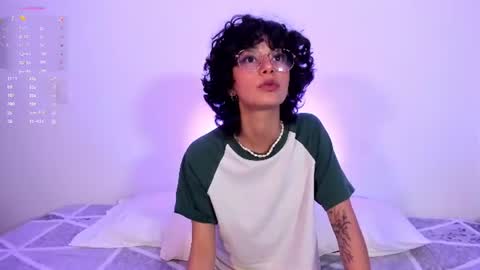    online show from August 4, 12:34 pm