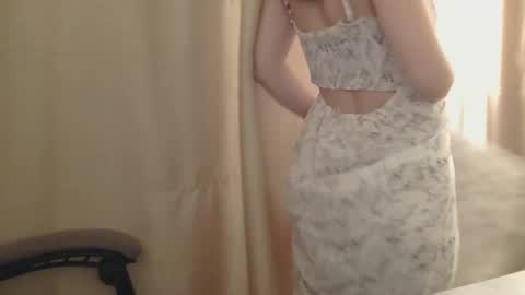 Una online show from March 7, 2:28 pm