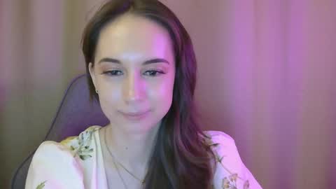 Una online show from October 26, 1:45 pm