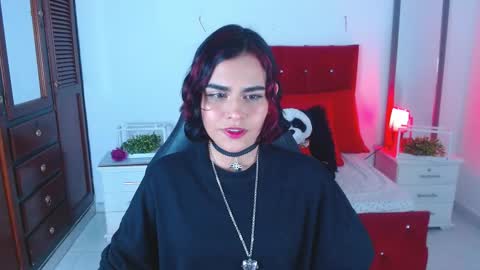 veronica_luar online show from December 3, 4:57 am