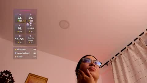 Veronica Gills online show from May 31, 11:42 am