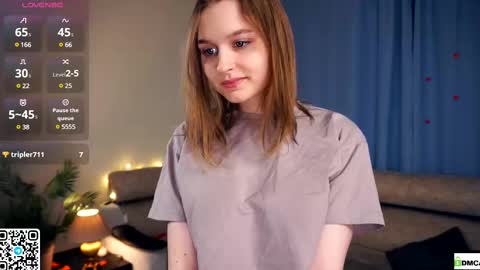 Veronica day Emily night online show from March 4, 7:19 am