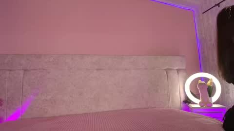 Vero  online show from November 22, 9:13 pm